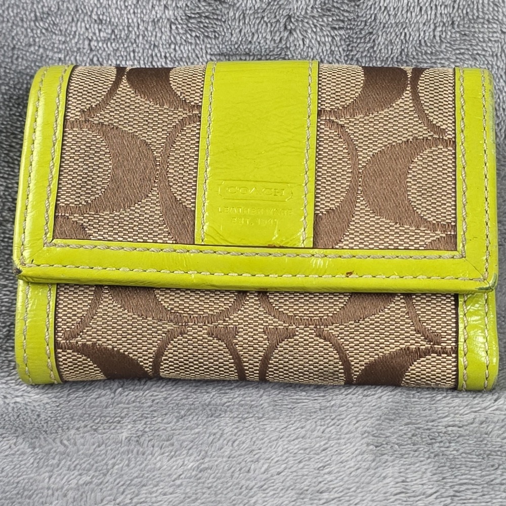 Vintage Coach TriFold Wallet Signature Canvas And Lime-Green Leather - Picture 10 of 13